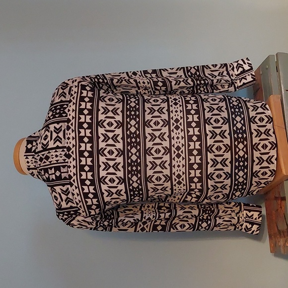 Jones New York Sport Size Small - Picture 3 of 4